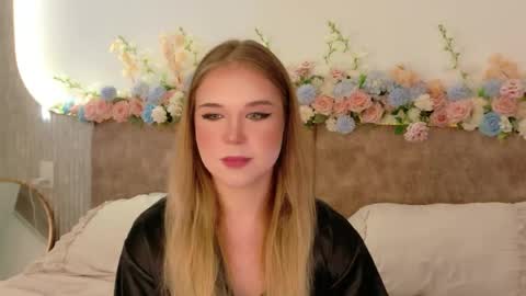 Snapshot of lilith_bonheur chatting on April 28, 2026, 1:15 am Lilith Bonheur online show from April 28, 2026, 1:15 am