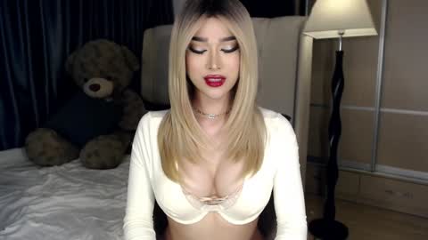 QUEEN LILITH BORBON online show from December 9, 2024, 8:01 pm