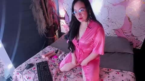 LILITH OWEN online show from March 6, 2026, 11:17 am