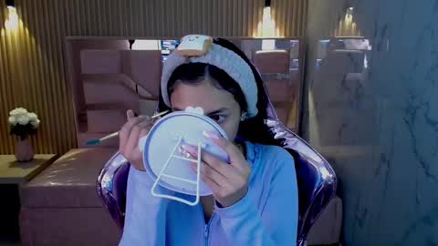 Lilith  online show from January 19, 2025, 1:01 pm