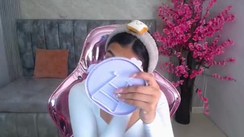 Lilith  online show from January 24, 2025, 1:03 pm