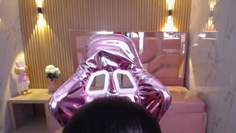 Lilith  online show from February 5, 2025, 1:58 am