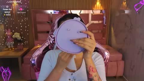 Lilith  online show from September 20, 2025, 3:40 am