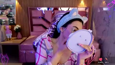 Lilith  online show from October 16, 2025, 3:51 am