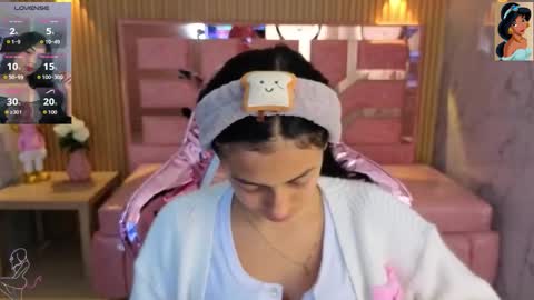 Lilith  online show from November 16, 2025, 3:12 am