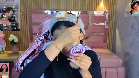 Lilith  online show from November 18, 2025, 3:01 am