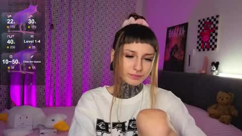 lilith_poison online show from November 13, 2025, 6:07 pm