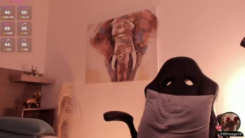 lilith_sage_ online show from February 17, 2025, 2:37 pm