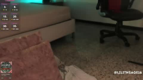 lilith_sage_ online show from January 5, 2026, 5:27 pm