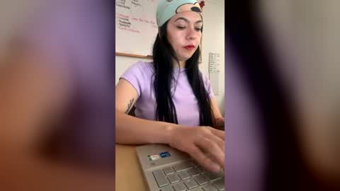 Snapshot of lilith_vanellope chatting on July 23, 2026, 4:27 pm lilith online show from July 23, 2026, 4:27 pm