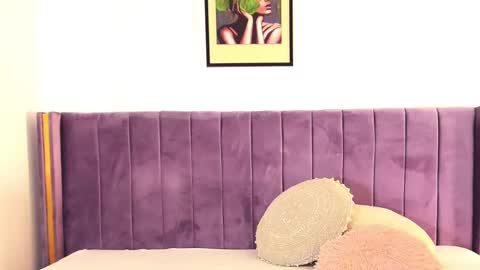 Lily online show from February 14, 2025, 3:58 pm