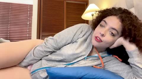 Lilith  online show from April 9, 2026, 2:44 pm