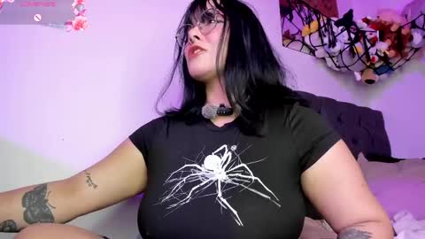 Snapshot of lilithh_kuro chatting on May 1, 2026, 12:48 am Lilithh Kuro online show from May 1, 2026, 12:48 am