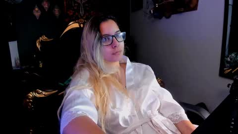 lilithmystic01 online show from January 18, 2025, 11:11 am