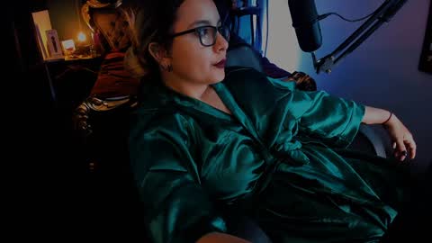 lilithmystic01 online show from January 19, 2025, 9:34 pm