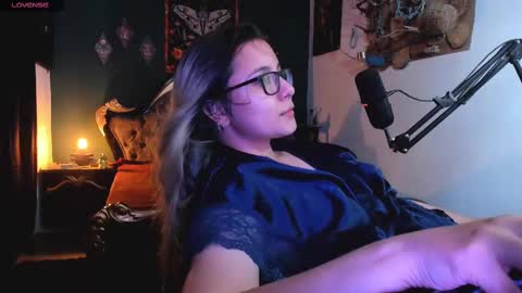 lilithmystic01 online show from February 20, 2025, 9:09 pm