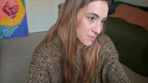 L online show from January 8, 2025, 9:55 pm