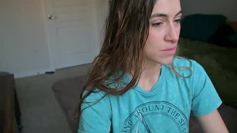 L online show from February 8, 2025, 5:29 pm