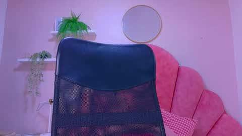 lilithsmith__ online show from February 20, 2026, 11:32 am