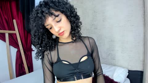 jessi 3 online show from February 2, 2025, 7:04 pm