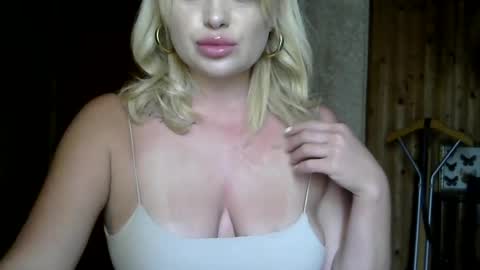 liliya133244 online show from June 30, 2026, 3:35 pm