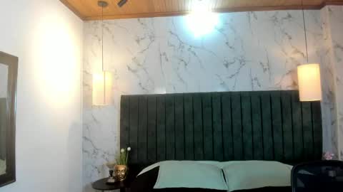 Snapshot of liljames_ chatting on May 4, 2026, 8:05 pm Lil James online show from May 4, 2026, 8:05 pm