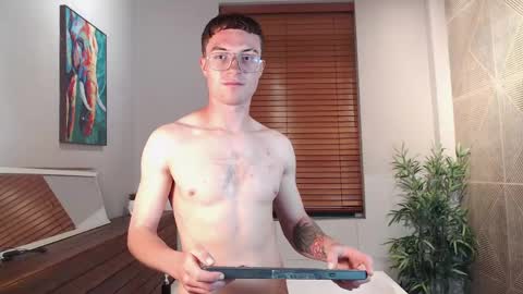 Snapshot of liljames_ chatting on May 24, 2026, 8:25 pm Lil James online show from May 24, 2026, 8:25 pm