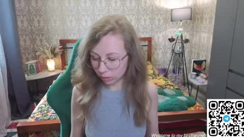 Snapshot of lill_mary chatting on May 8, 2026, 3:12 am Maria online show from May 8, 2026, 3:12 am