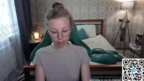 Snapshot of lill_mary chatting on June 11, 2026, 2:53 am Maria online show from June 11, 2026, 2:53 am
