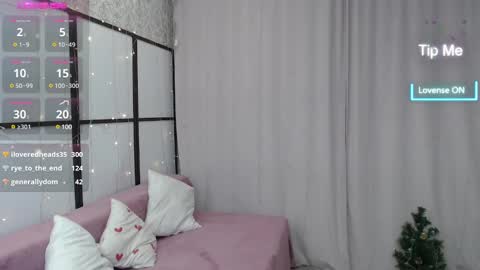 Lillian online show from December 27, 2024, 3:04 pm