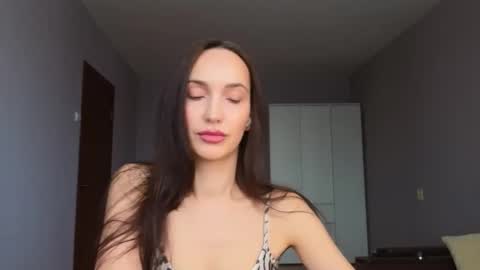 Snapshot of lillian_clark7 chatting on March 11, 2026, 7:03 am Lillian online show from March 11, 2026, 7:03 am