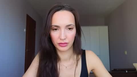 Snapshot of lillian_clark7 chatting on March 19, 2026, 9:02 am Lillian online show from March 19, 2026, 9:02 am