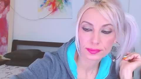 Lara online show from February 10, 2025, 11:55 pm