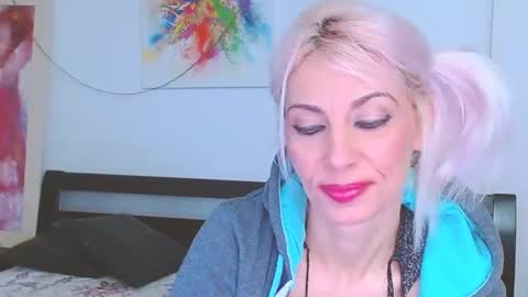 Lara online show from February 16, 2025, 10:32 pm