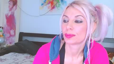 Lara online show from February 26, 2025, 8:11 pm