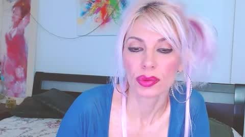 Lara online show from March 7, 2025, 7:38 pm