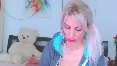 Lara online show from February 26, 2026, 10:53 pm