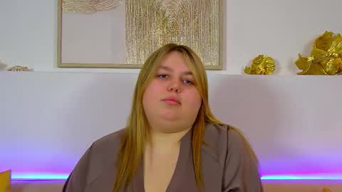 LillianHaig online show from February 2, 2026, 6:39 pm