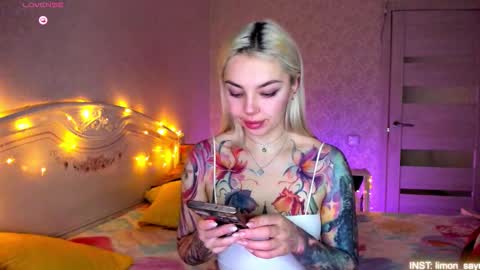 LilliMoore online show from March 12, 2026, 11:22 pm