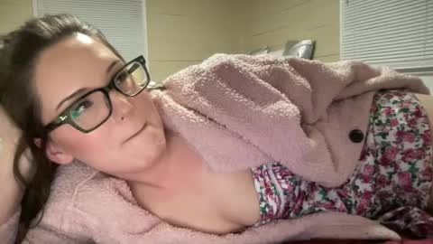 lilly_adams88 online show from February 24, 2025, 1:57 am