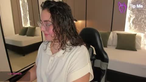 Snapshot of lilly_ass_ chatting on July 15, 2026, 12:32 pm L I L L Y online show from July 15, 2026, 12:32 pm