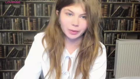 Lilly online show from November 9, 2025, 7:34 pm