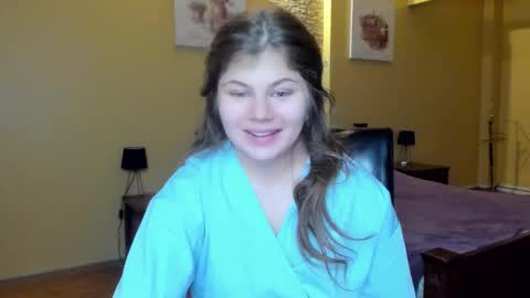 Lilly online show from November 17, 2025, 8:25 pm