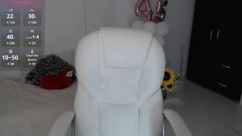 Lilly online show from January 31, 2025, 1:54 am