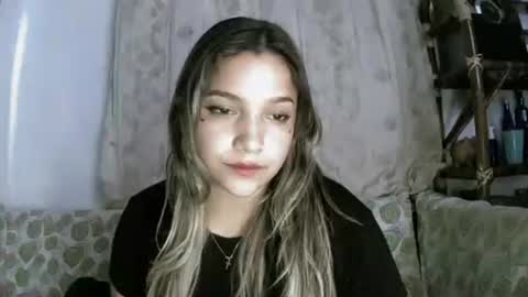 Snapshot of lilly_ocean22 chatting on April 22, 2026, 7:00 am Sey - Lilly online show from April 22, 2026, 7:00 am