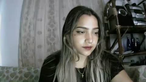 Snapshot of lilly_ocean22 chatting on April 29, 2026, 5:33 am Sey - Lilly online show from April 29, 2026, 5:33 am
