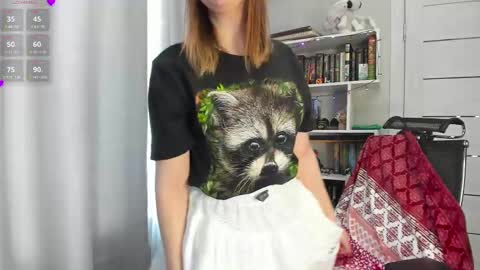 LillyFan X online show from February 24, 2025, 4:16 am