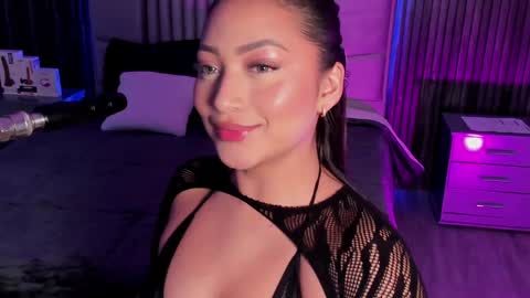 Lilly Ortiz online show from December 29, 2024, 10:23 am