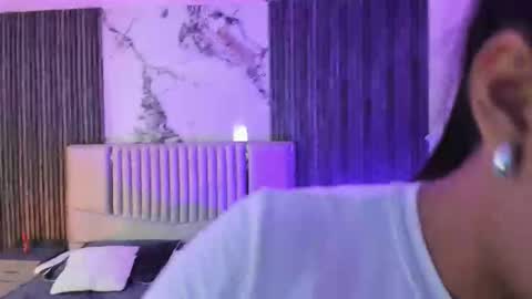 Lilly Ortiz online show from September 15, 2025, 7:14 pm