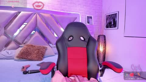 Lilly online show from January 30, 2025, 9:36 pm